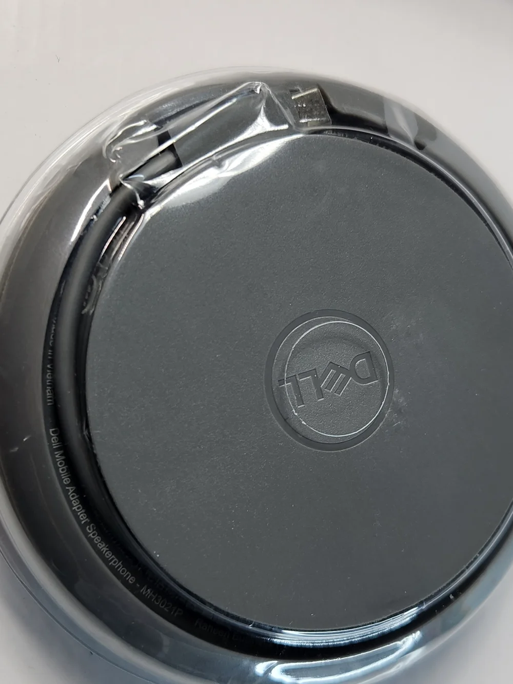 Dell Round Portable Speakerphone in Dark Gray